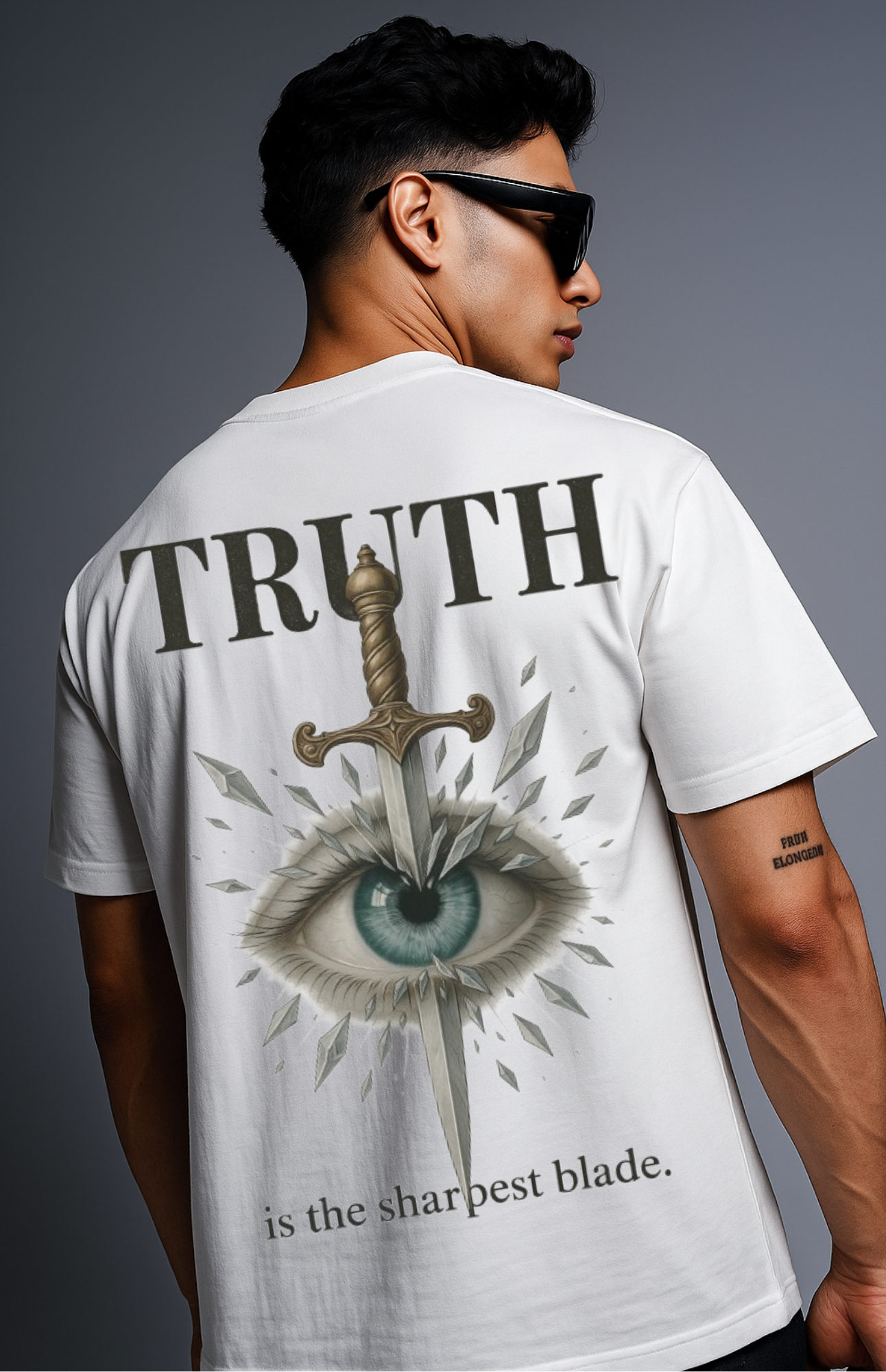 SHINRI White Oversized T-Shirt